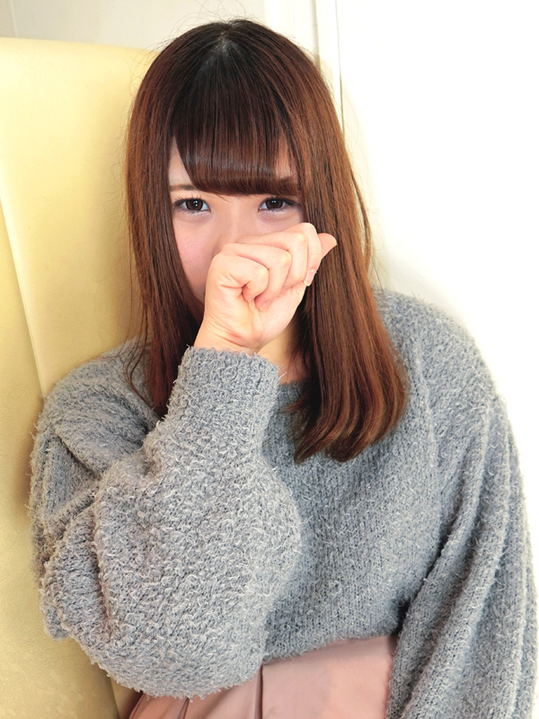 踊れ！チンチコリン・神戸店 みおり 18歳 T：159cm　B：86(C)　W：57　H：88